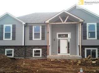 720 SW Joseph Ln, Grain Valley, MO 64029