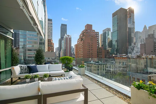 Sold by Compass | media 11