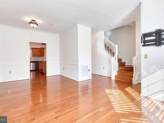 4th image of 2502 Weston Ct
