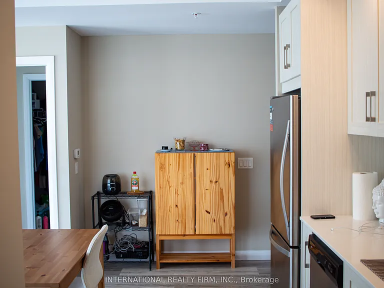 60 Charles St W #2305 — Photo 7