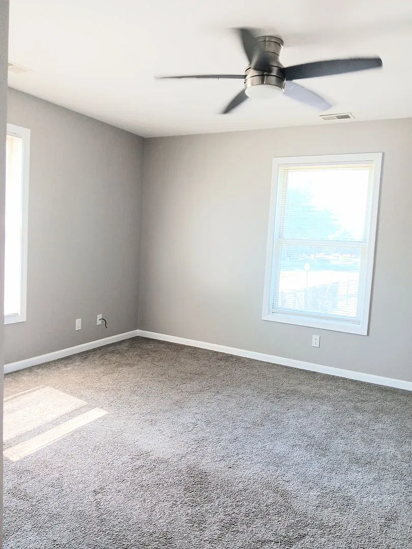 Modern Condo with Spacious Living & Private Balcony — Photo 1
