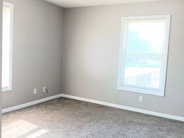 2374 Hayes St APT 204, Gary, IN 46404
