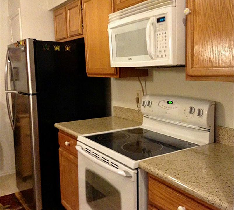 1st image of 17597 Red Oak Dr