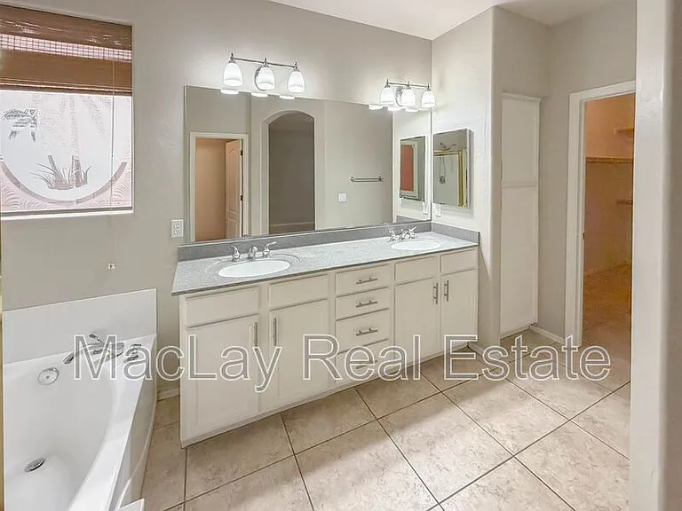 203 W Cedar Dr — Photo 11