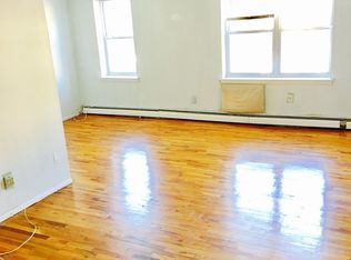 21303 41st Ave APT 2A, Bayside, NY 11361