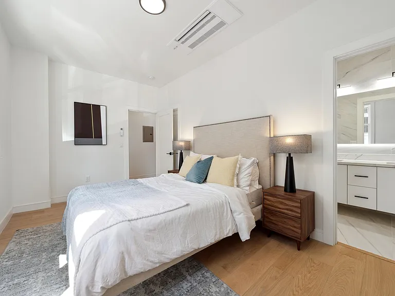 1200 Jackson St #1210 — Photo 24