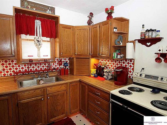 2nd image of 817 Verdon Ct