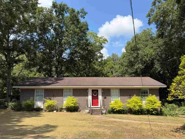 203 Camellia Dr, Andalusia, AL 36420