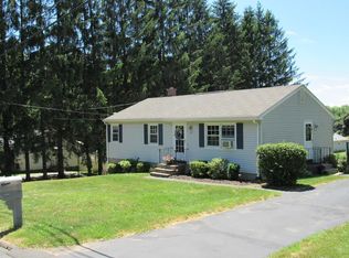 41 Pinewood Ln, Westfield, MA 01085