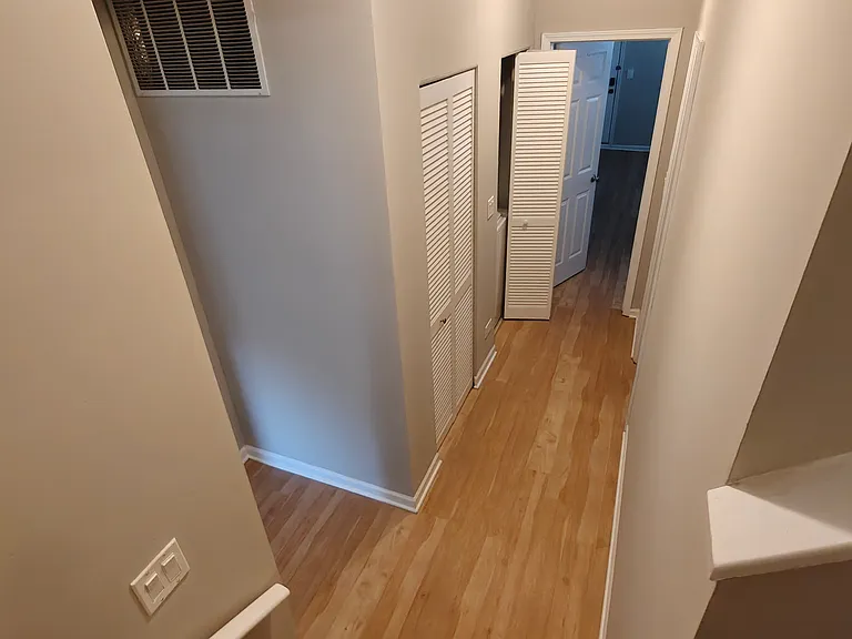 4946 N Ridgeway Ave #3 — Photo 11