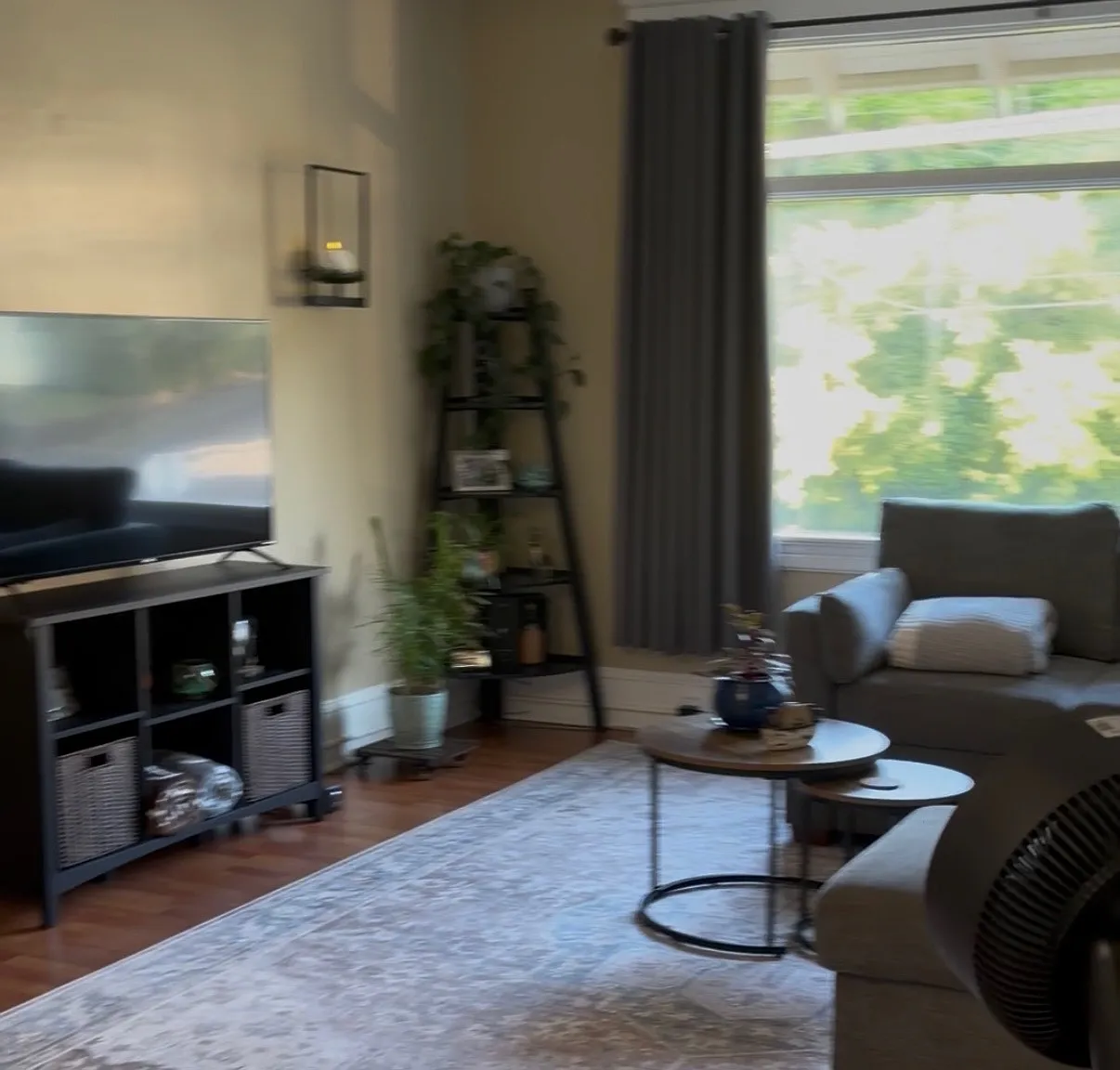 3 bed, $2,250 — Photo 1