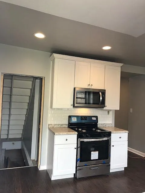 439 Taylor St photo 1