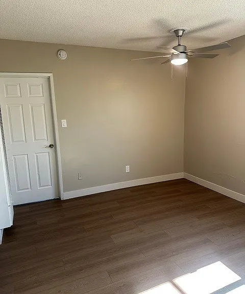911 W La Palma Ave — Photo 11