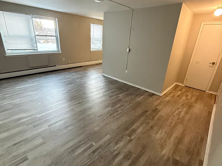 17 Marshall St #1 — Photo 3