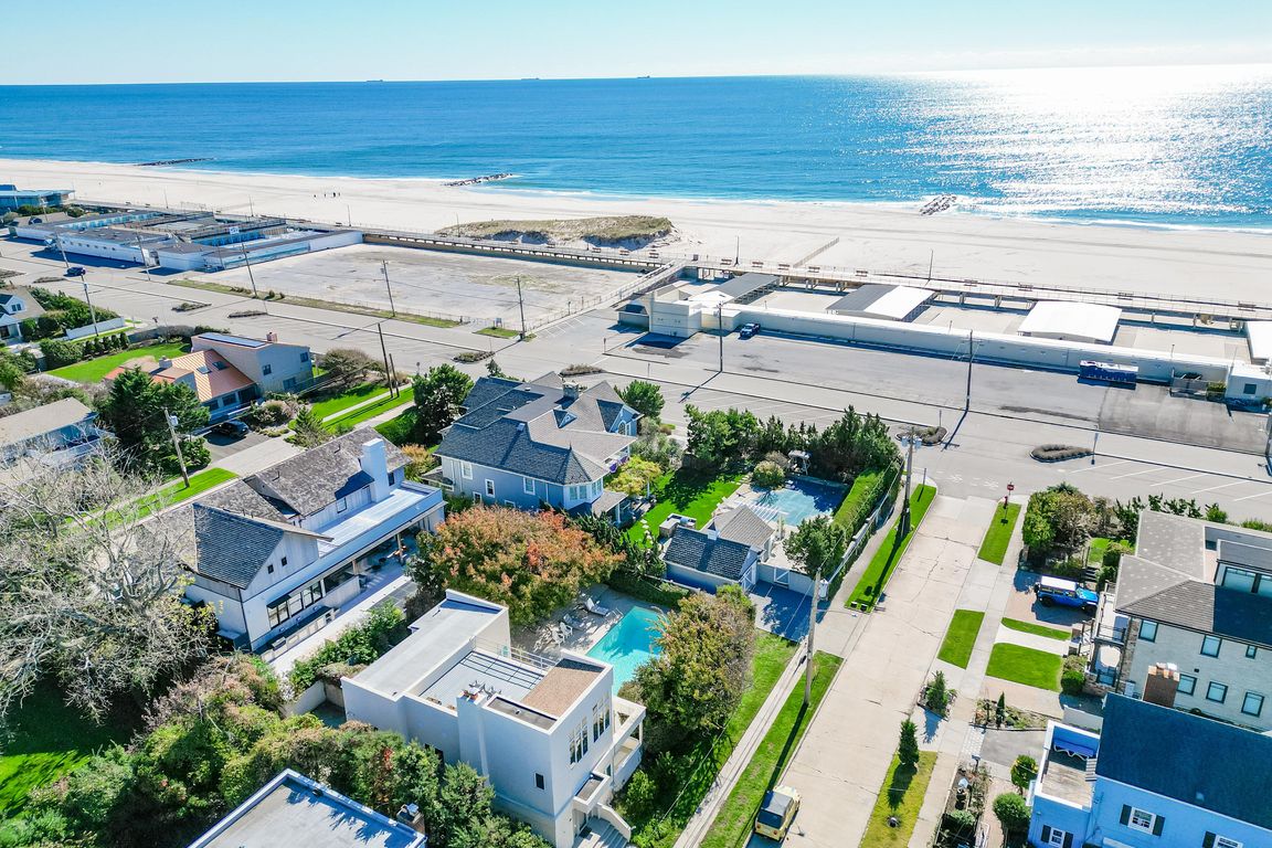 next background image