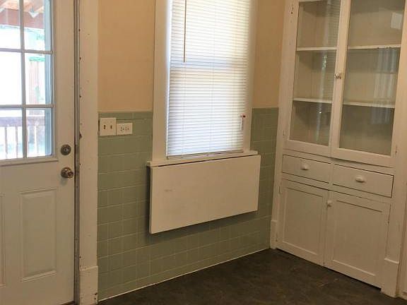 5th image of 2508 Duncan St
