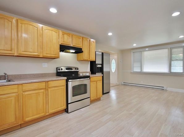 208 Myrtle Ave UNIT 2A
