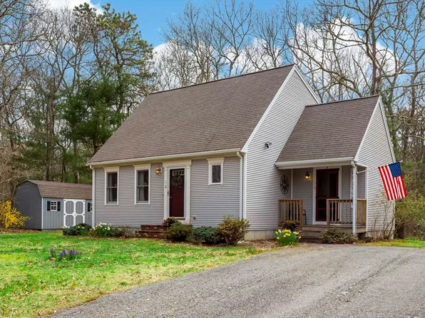 12 Whimbrel Dr, Bourne, MA 02532