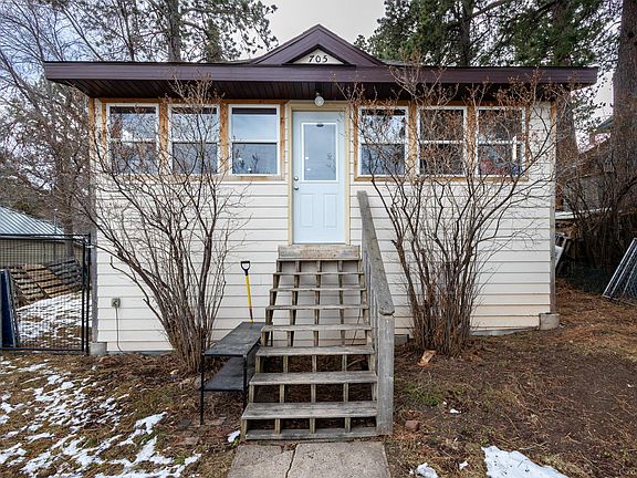 3rd image of 705 W Upper Addie St