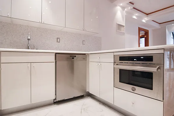 Rented by WAM Partners - William Moses Co. | media 12