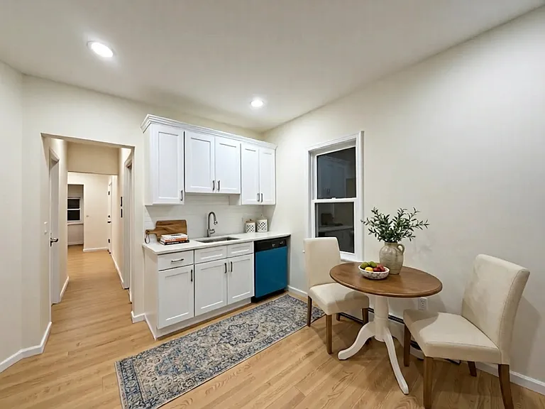 356 Carnegie Pl #1 — Photo 3
