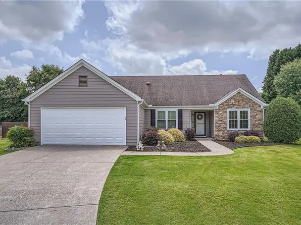 8260 River Mill Ct, Ball Ground, GA 30107
