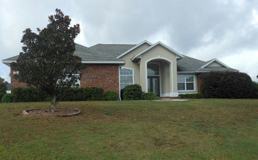 1st image of 300 SW Pheasant Way