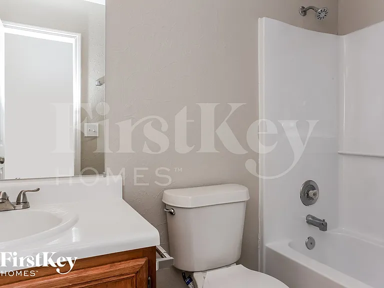 6319 Hillview Ln — Photo 11