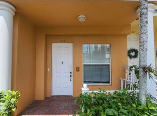 323 SW 13th Ter, Fort Lauderdale, FL 33312