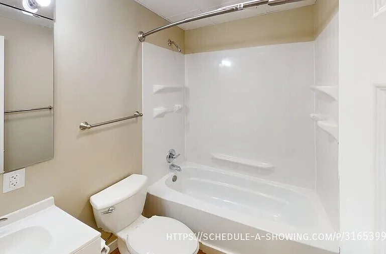 1431 Lincoln Ave #2 — Photo 2
