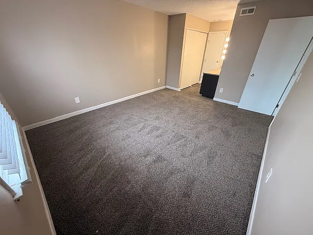Continent French Quarter Apt — Photo 46