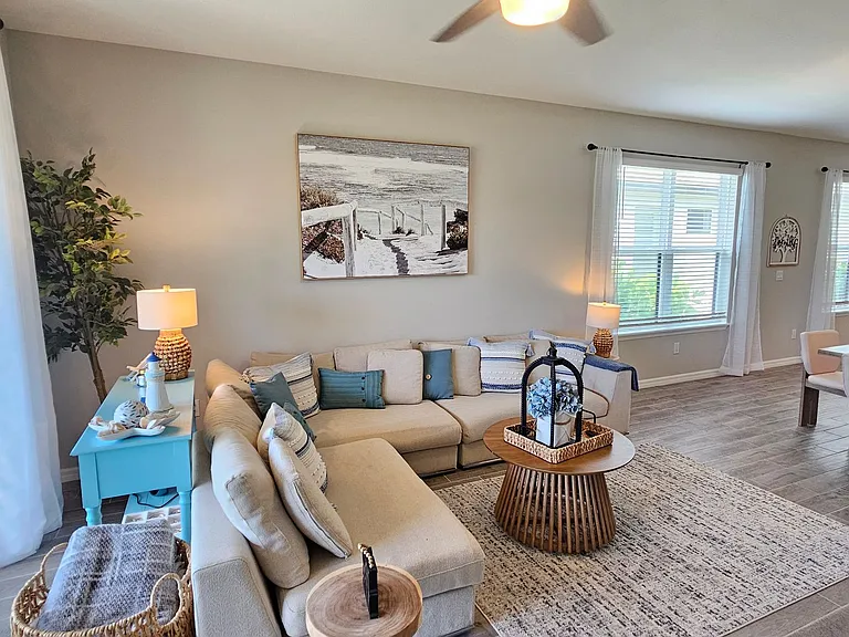 15285 Shady Palms Ln — Photo 28
