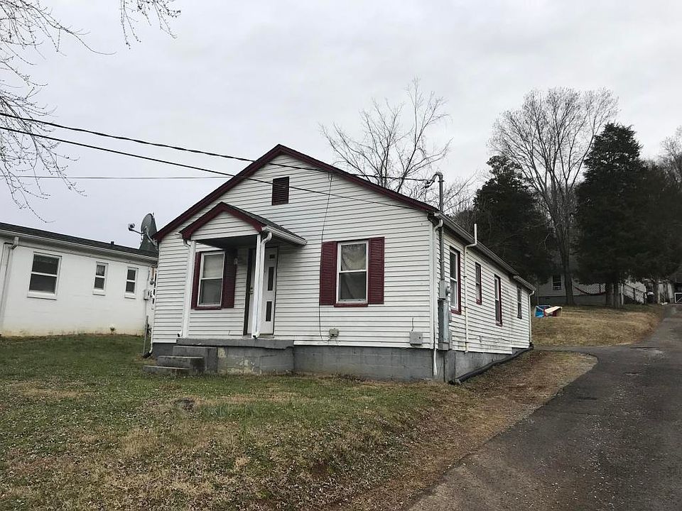 2nd image of 2815 Addison Dr