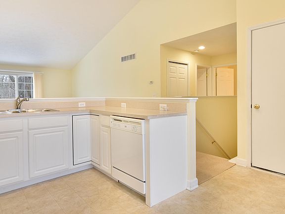 4th image of 11497 N Lake Dr