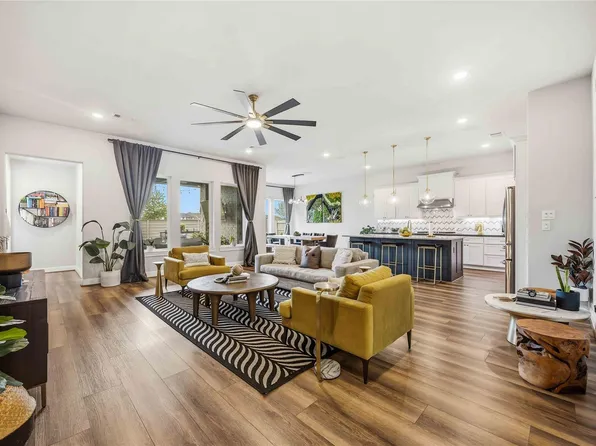 4711 Arbor Hollow Dr, Manvel, TX 77578