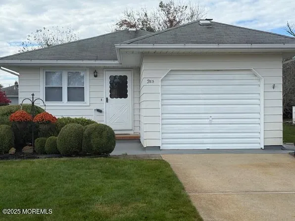 265 Charlotteville Drive N, Toms River, NJ 08757