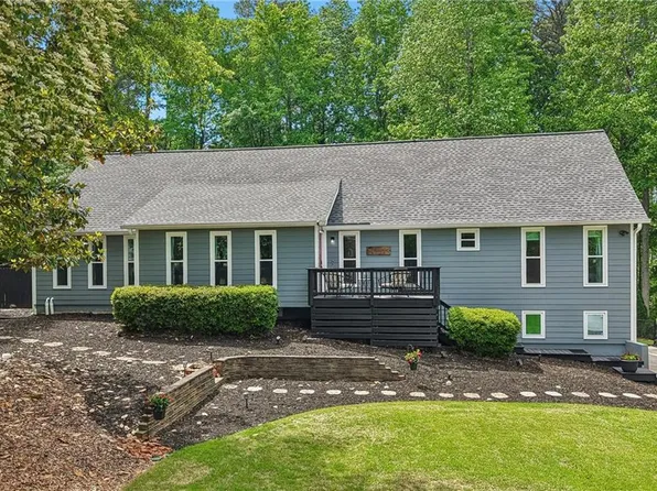 3334 Pebble Hill Dr, Marietta, GA 30062