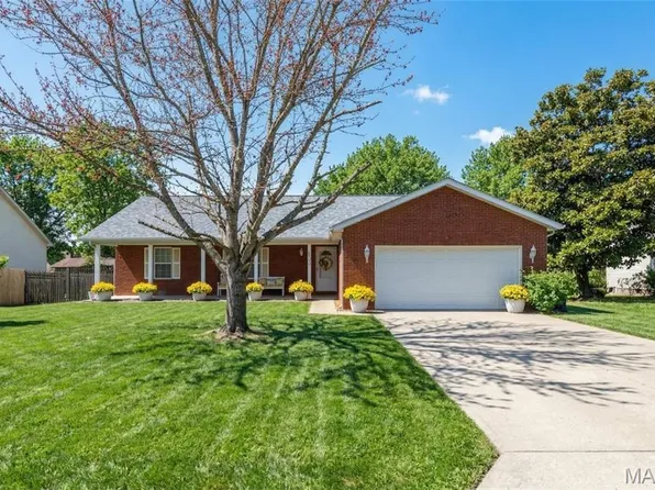 853 Mayfair Dr, Belleville, IL 62221