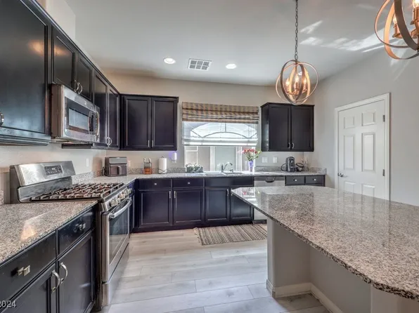 7060 Switchback Ridge Ct, Las Vegas, NV 89118
