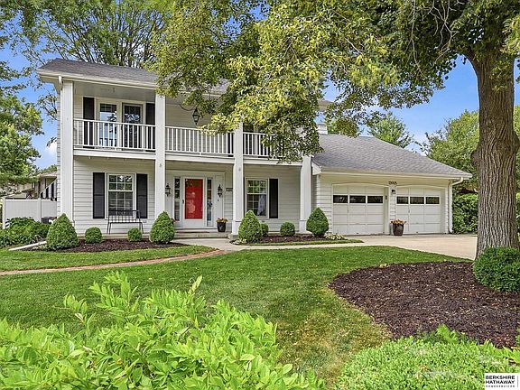 2nd image of 13905 Poppleton Cir