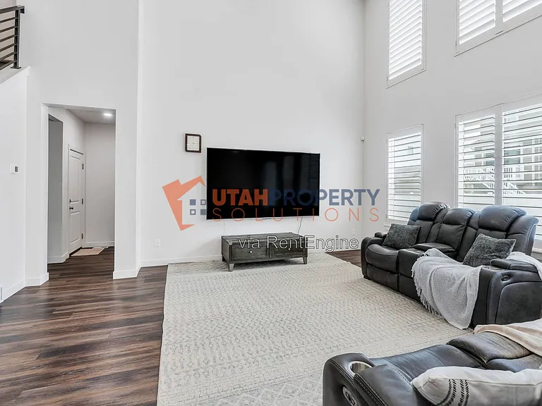 213 W Prickly Pear Dr — Photo 6
