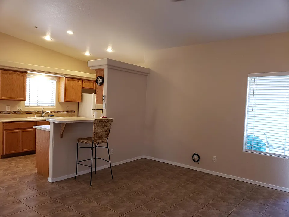 Open kitchen to main room.