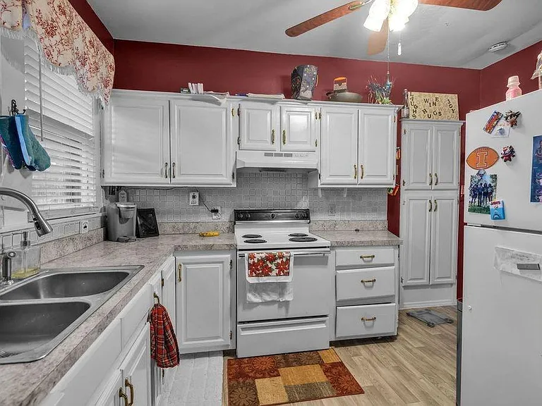 223 S Edward St #1 — Photo 4