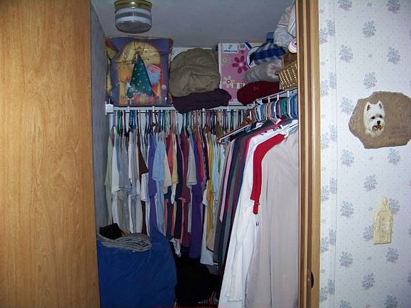 Walk-in Closet