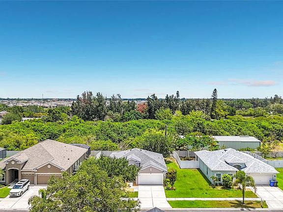 4th image of 1810 BONITA BLUFF COURT