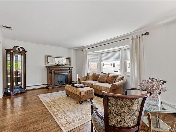 3rd image of 2499 Haff Avenue