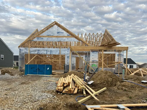 1219 Blue Spruce Ln, Wilmington, OH 45177