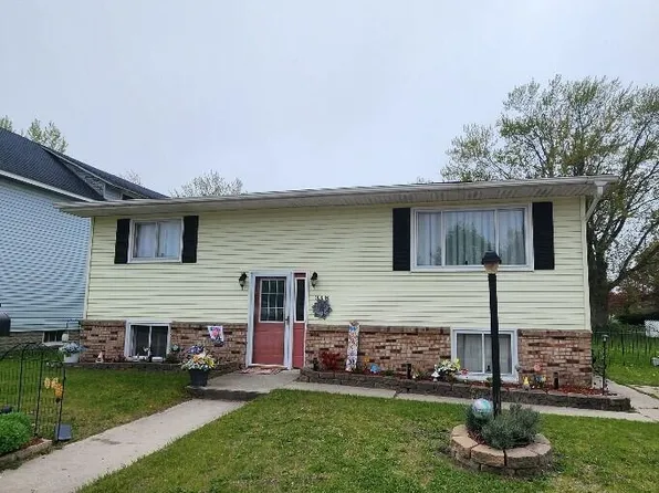 318 W Alfred St, Alpena, MI 49707