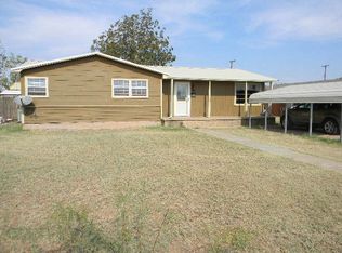 710 W 3rd St, Post, TX 79356