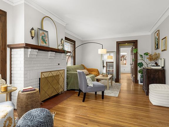 3rd image of 3635 Sheridan Ave N